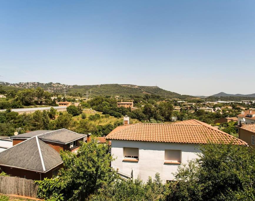Villa 20 Min From Bcn- Charming House W/ Pool & Bbq Area à Cervelló Extérieur photo
