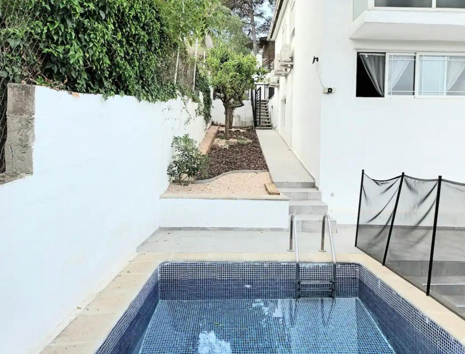 Villa 20 Min From Bcn- Charming House W/ Pool & Bbq Area à Cervelló Extérieur photo