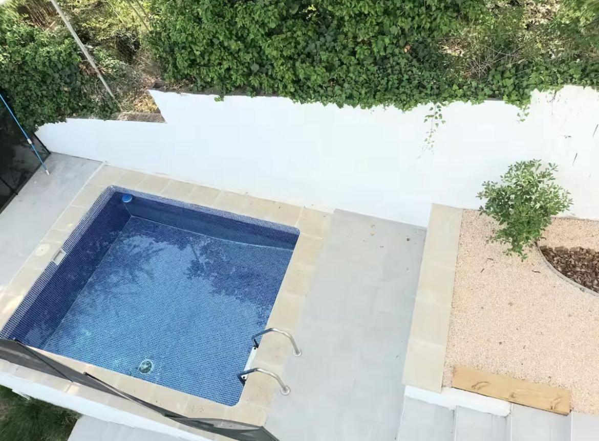 Villa 20 Min From Bcn- Charming House W/ Pool & Bbq Area à Cervelló Extérieur photo