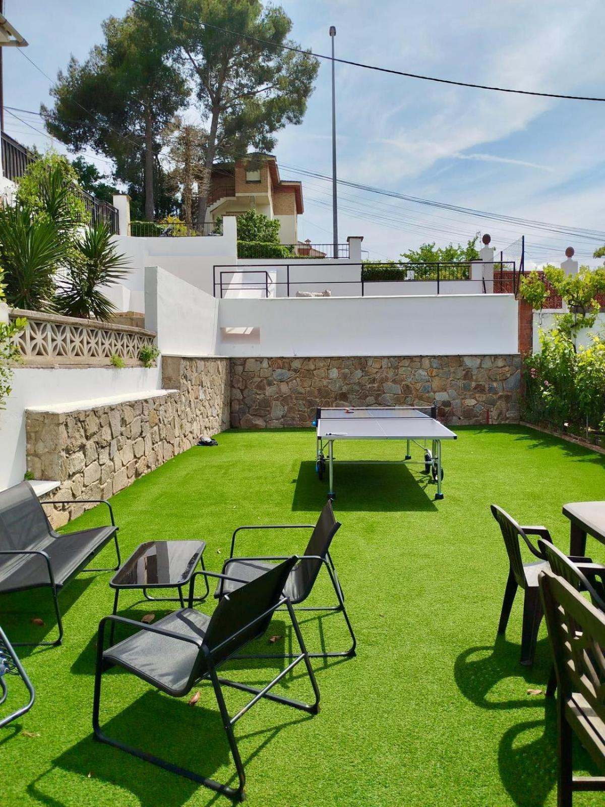 Villa 20 Min From Bcn- Charming House W/ Pool & Bbq Area à Cervelló Extérieur photo